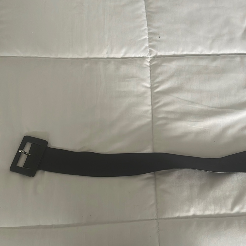 Brown leather belt Size small
